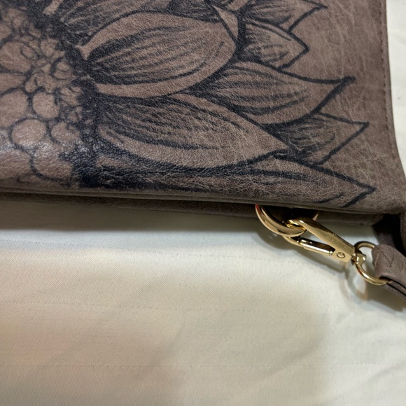 N’Gil Crossbody & Wristlet Brown Sunflower Handbag Spotless Tons of Storage - Picture 6 of 15